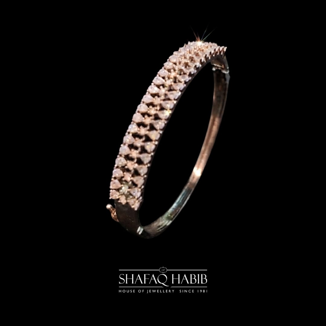 Bracelet one